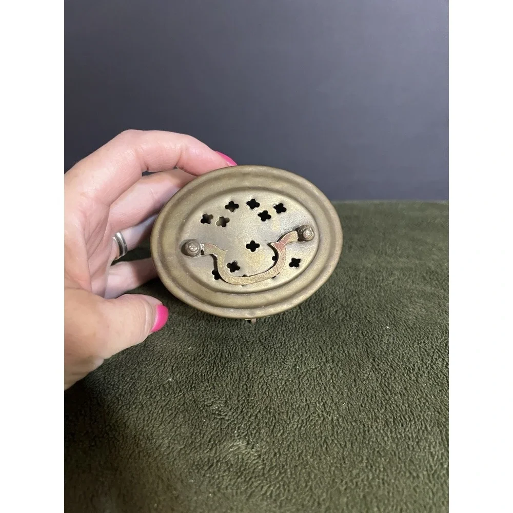 Vintage‎ Brass Pierced Oval Trinket/Cricket Box Andrea By Sadek Japan (1914)